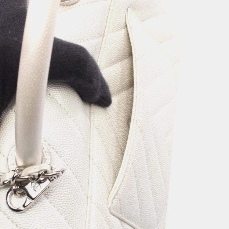 Pre Owned Chanel Coco Handle Flap Matelasse Handbag In Calfskin Leather White