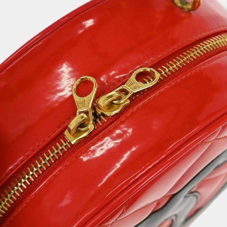 Pre Owned Chanel Round Vanity Red Patent Leather Top Handle Bag