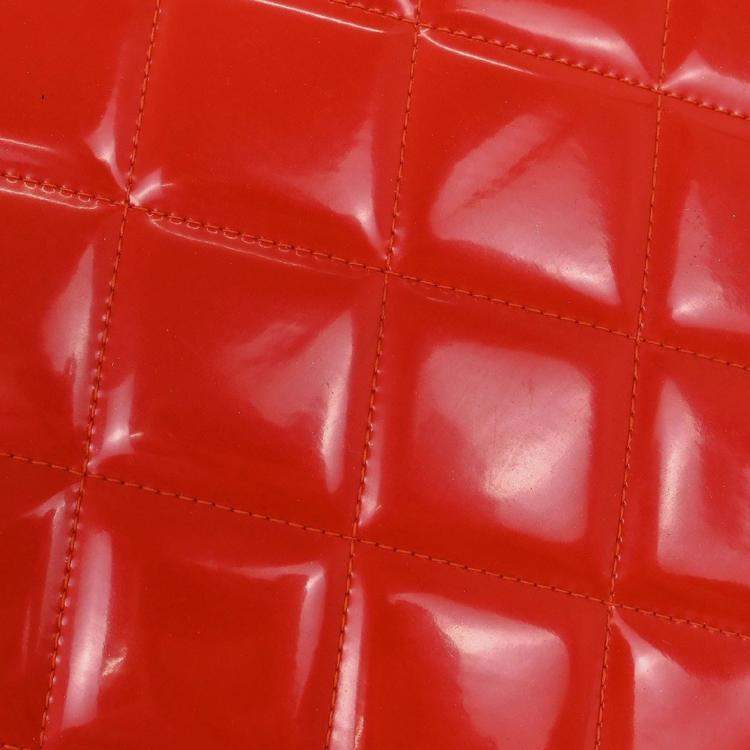 Pre Owned Chanel Round Vanity Red Patent Leather Top Handle Bag