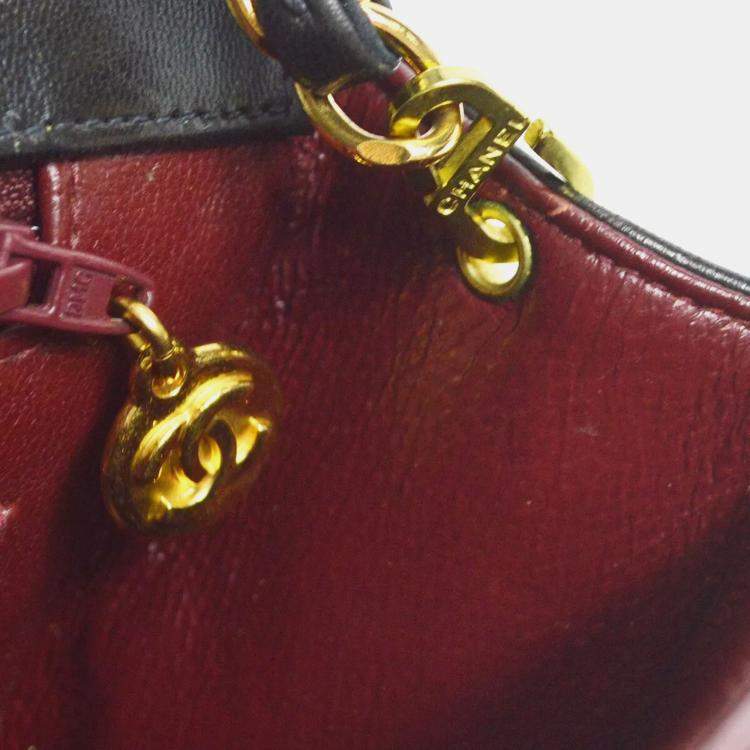 Pre Owned Chanel Black Lambskin Medium Classic Single Flap Shoulder Bag