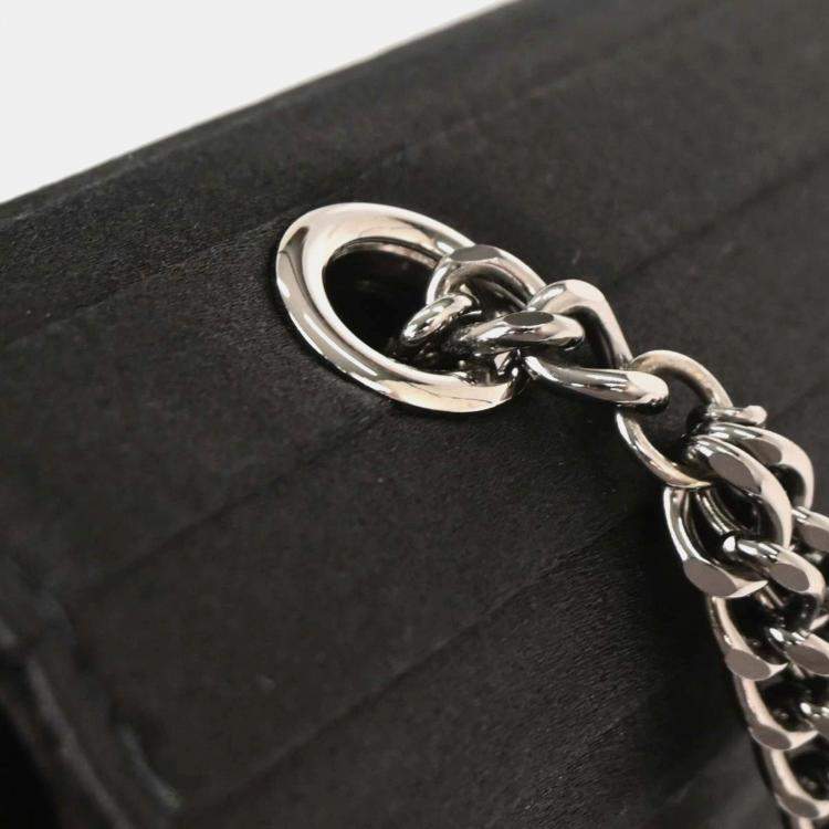 مملوكة مسبقًا Chanel Black Satin Shoulder Bag