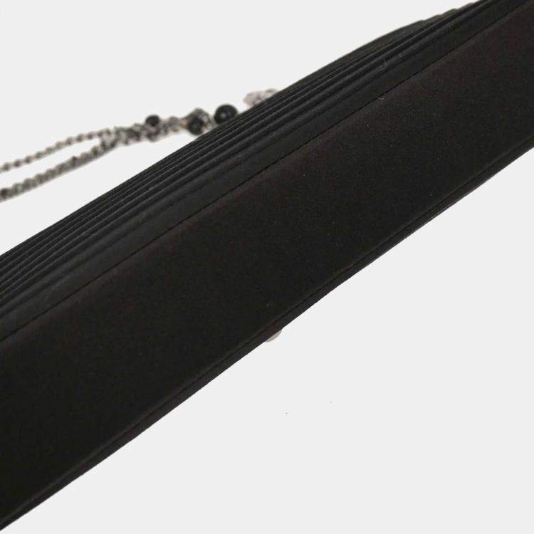 مملوكة مسبقًا Chanel Black Satin Shoulder Bag