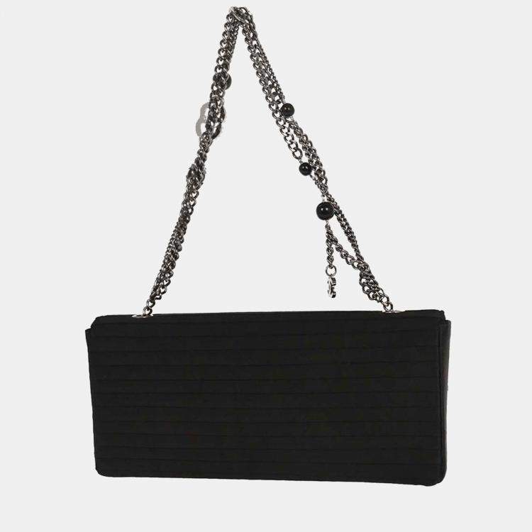 مملوكة مسبقًا Chanel Black Satin Shoulder Bag