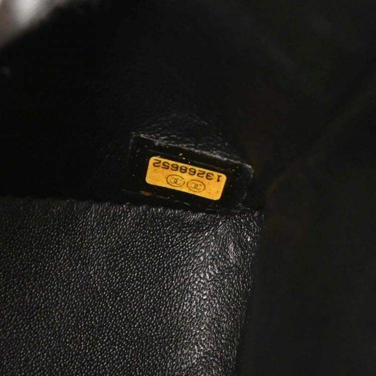 Pre Owned Chanel Classic Double Flap Medium Black Leather Shoulder Bag