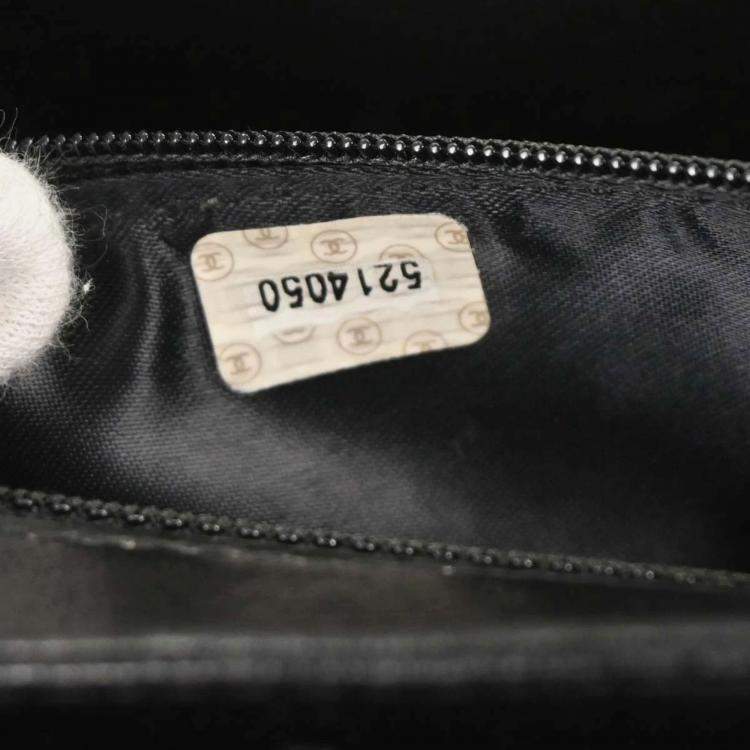 Pre Owned Chanel Black Calfskin Handbag