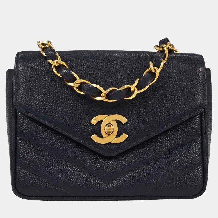 مملوكة مسبقًا Chanel Navy Calfskin Single Flap Shoulder Bag