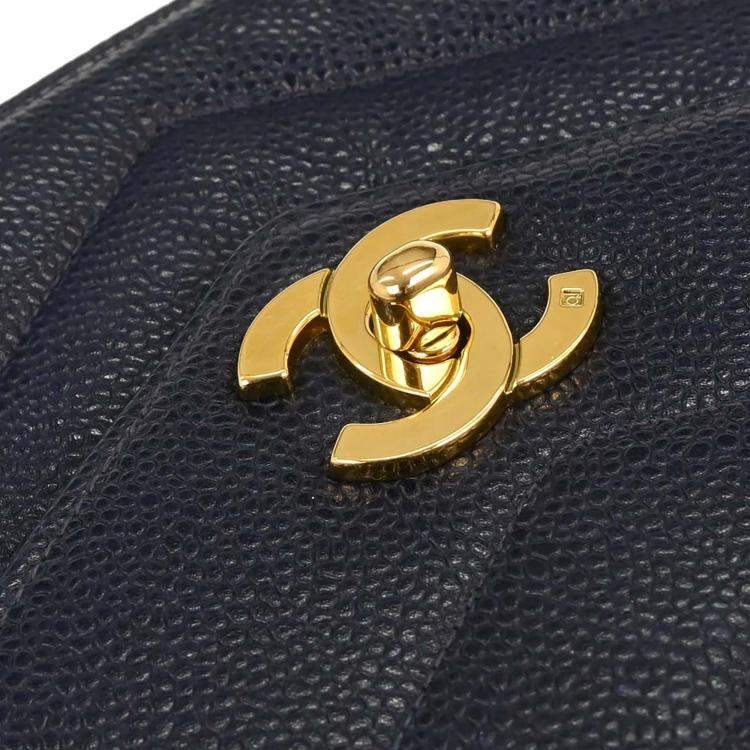 مملوكة مسبقًا Chanel Navy Calfskin Single Flap Shoulder Bag
