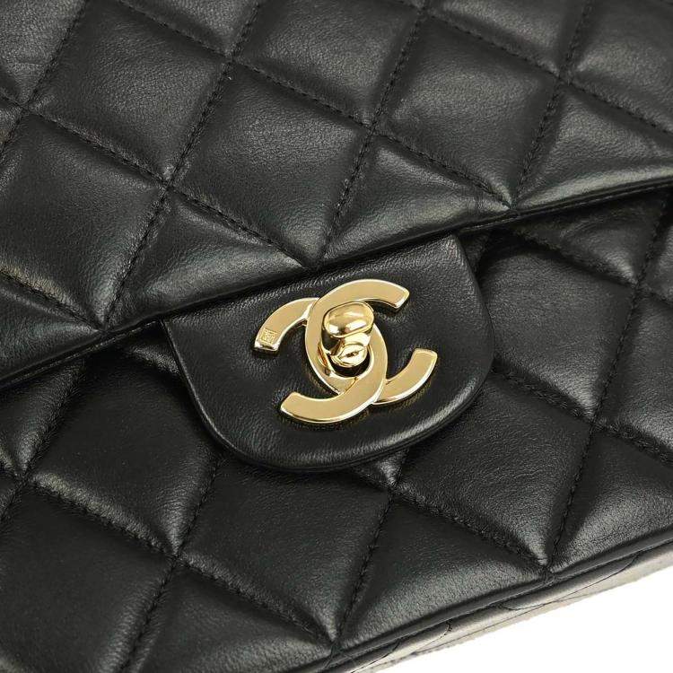 Pre Owned Chanel Black Lambskin Medium Classic Double Flap Shoulder Bag