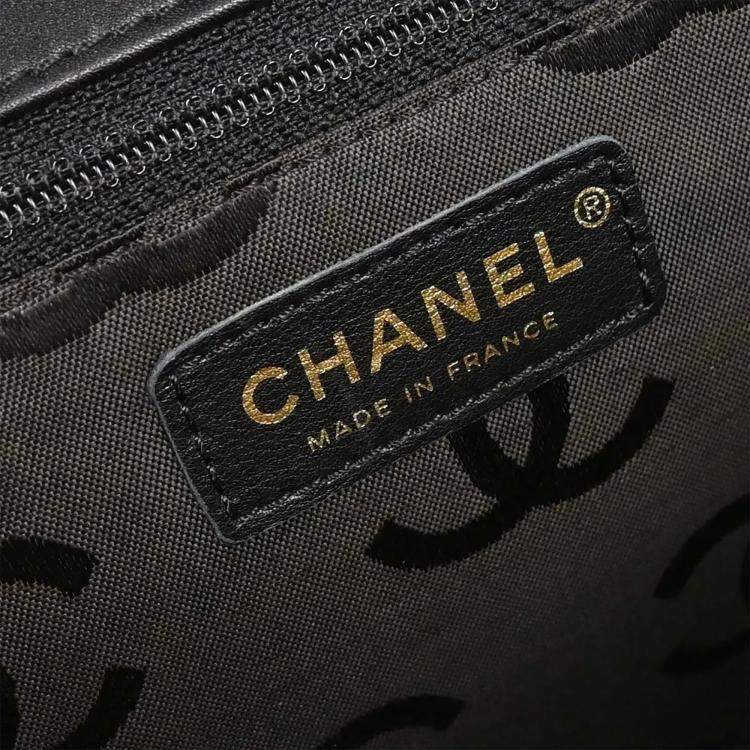 Pre Owned Chanel Wild Stitch Black Calfskin Leather Shoulder Bag