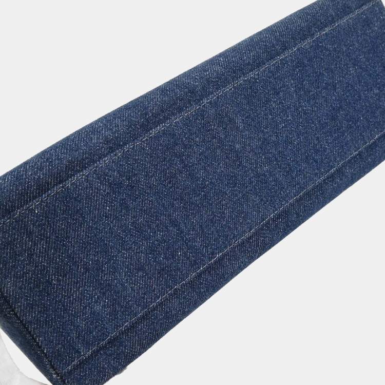 مملوكة مسبقًا Chanel Blue Denim Top Handle Bag