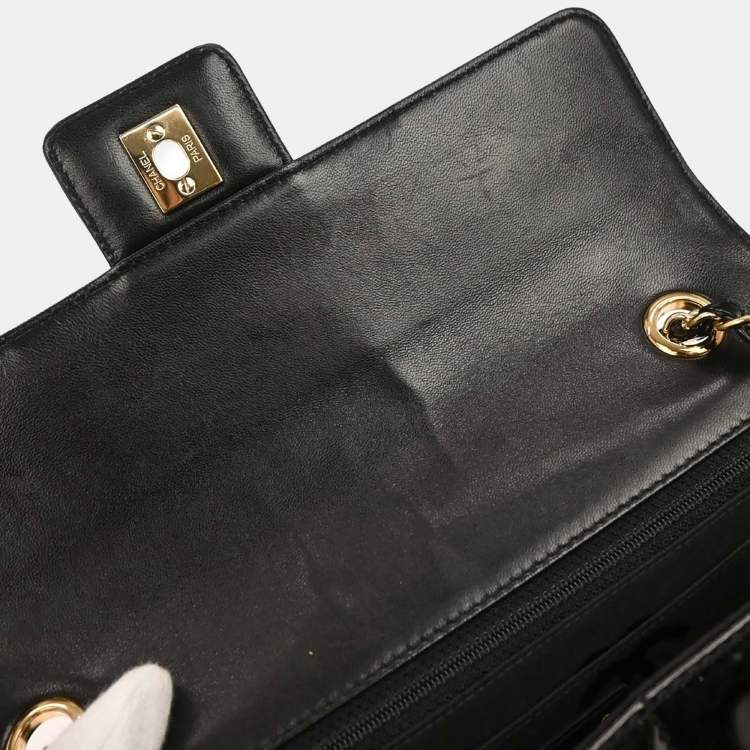 مملوكة مسبقًا Chanel Choco Bar Single Flap Black Patent Leather Shoulder Bag