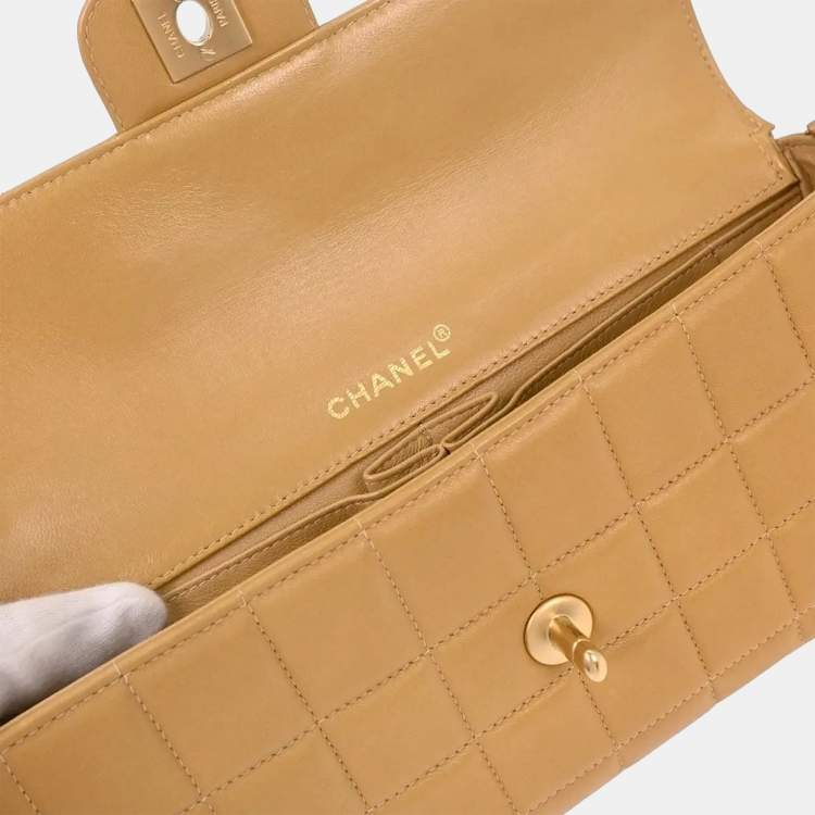 Pre Owned Chanel East West Choco Bar Beige Lambskin Leather Shoulder Bag