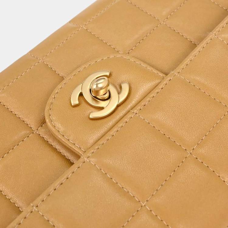 Pre Owned Chanel East West Choco Bar Beige Lambskin Leather Shoulder Bag