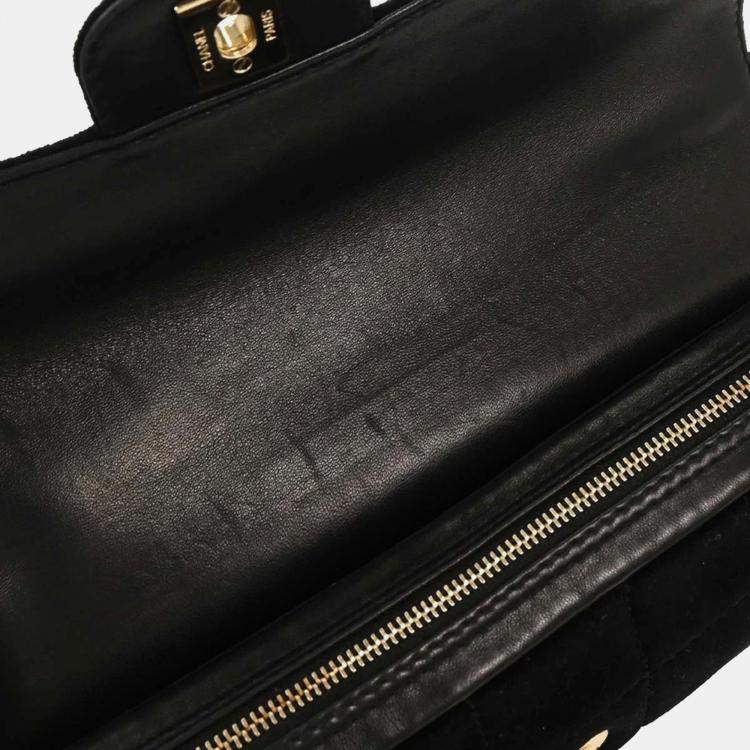 Pre Owned Chanel Black Velvet East West Choco Bar Shoulder Bag