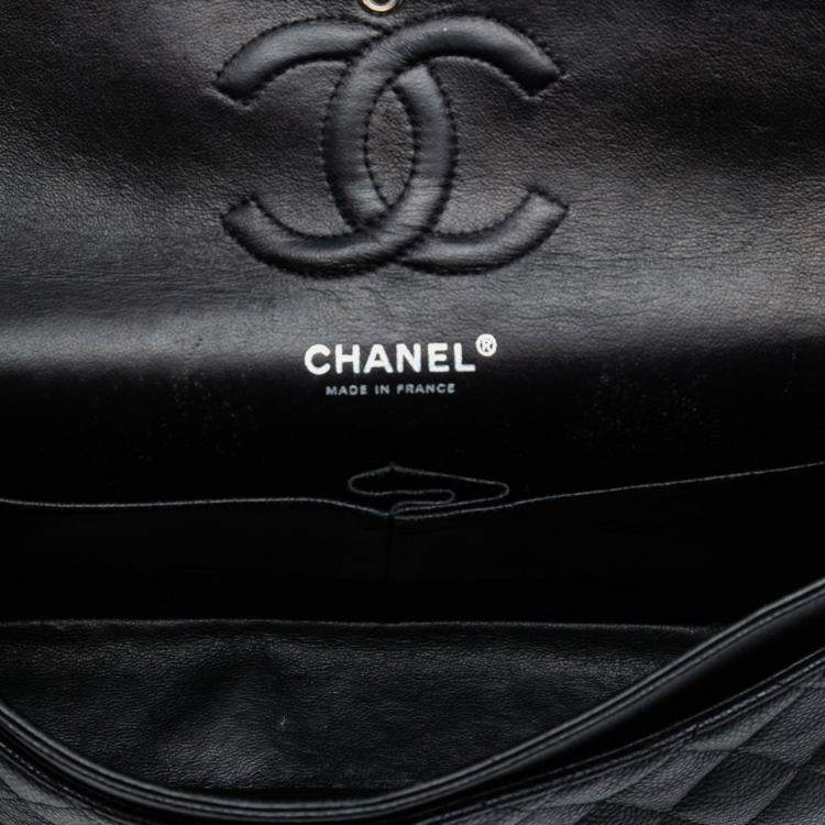 Pre Owned Chanel Black Medium Classic Caviar Double Flap