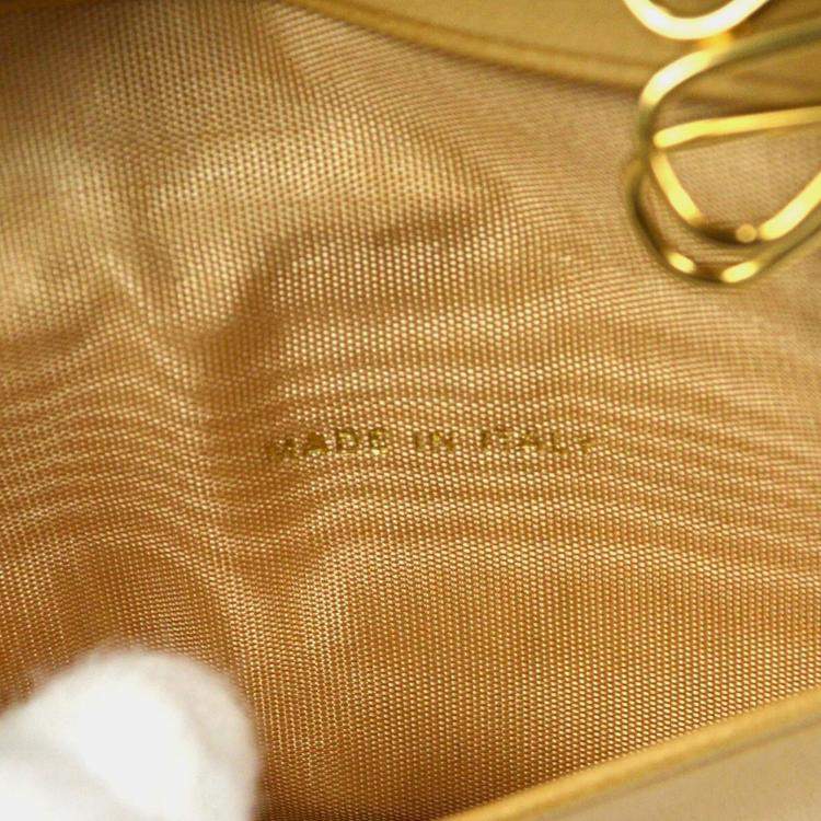مملوكة مسبقًا Chanel Small Beige Calfskin Leather Key Case