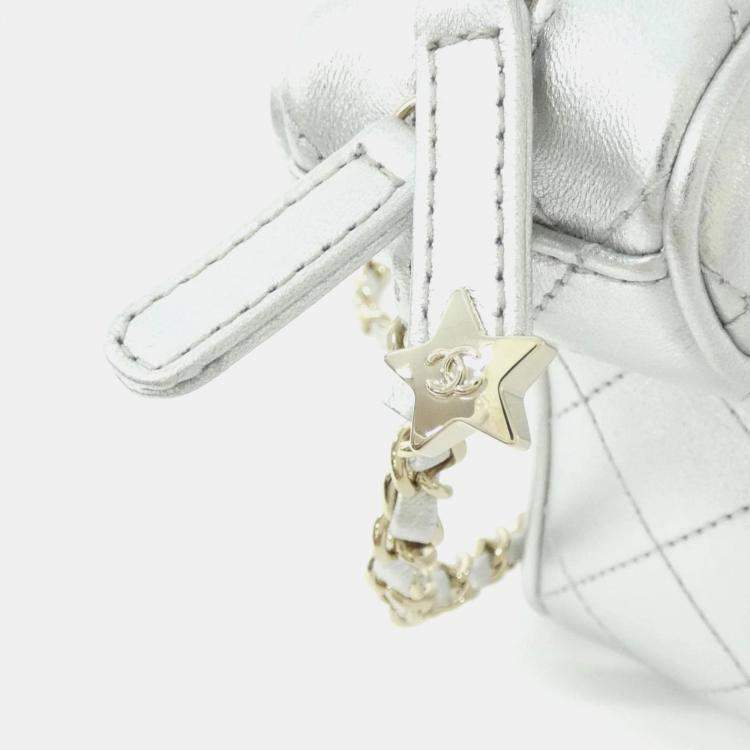 Pre Owned Chanel Silver Leather Shoulder Bag