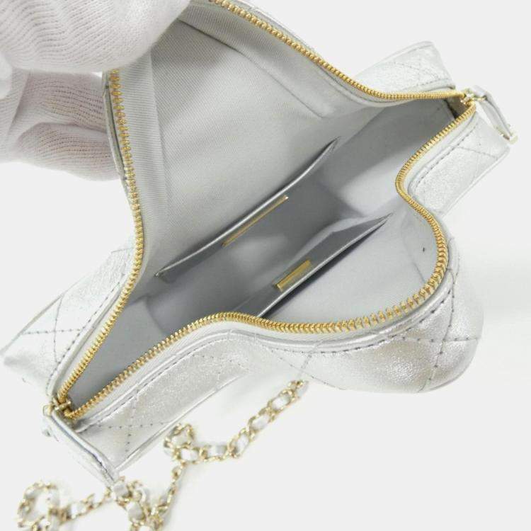 Pre Owned Chanel Silver Leather Shoulder Bag