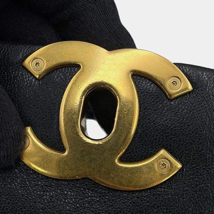 Pre Owned Chanel 19 Matelasse Lambskin Leather Shoulder Bag