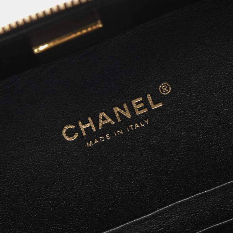 Pre Owned Chanel Matelasse Shoulder Bag Lambskin (Sheepskin) Black