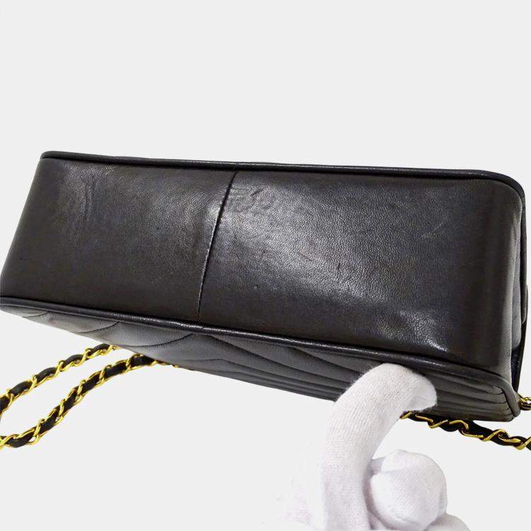 Pre Owned Chanel Shoulder Bag V-Stitched Lambskin Black With Gold Hardware And Double Chain