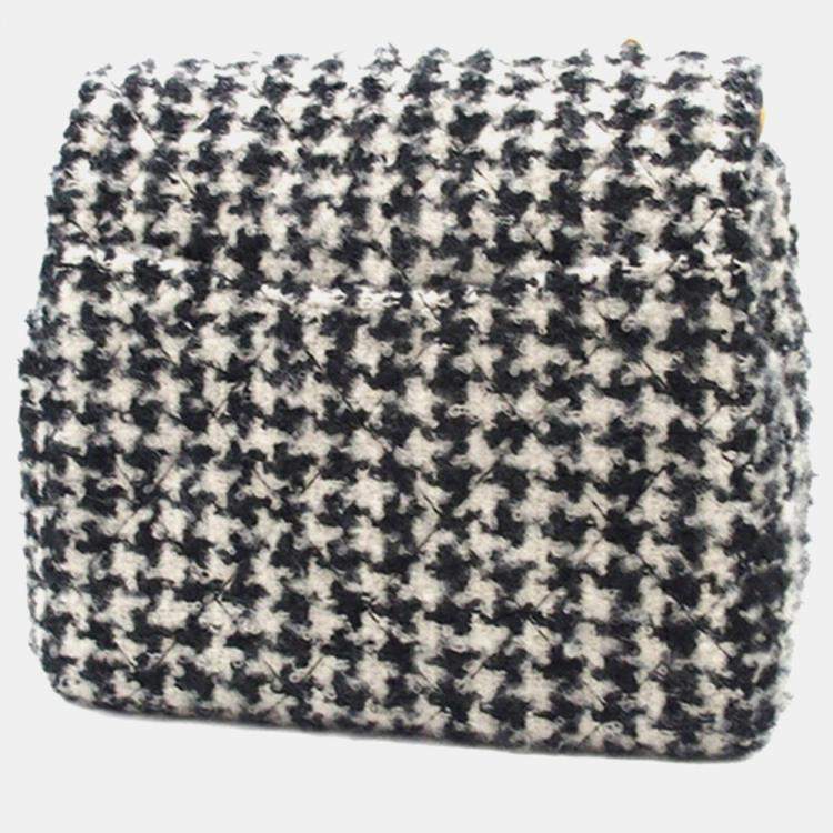 Pre Owned Chanel Black White Mini Square Quilted Tweed Houndstooth Straight Single Flap