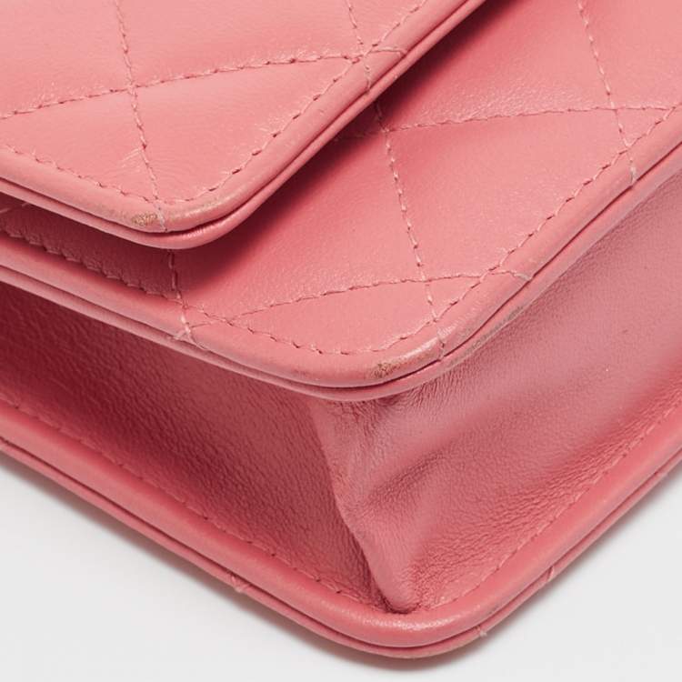 Pre Owned Chanel Trendy CC Pink Quilted Leather Wallet On Chain