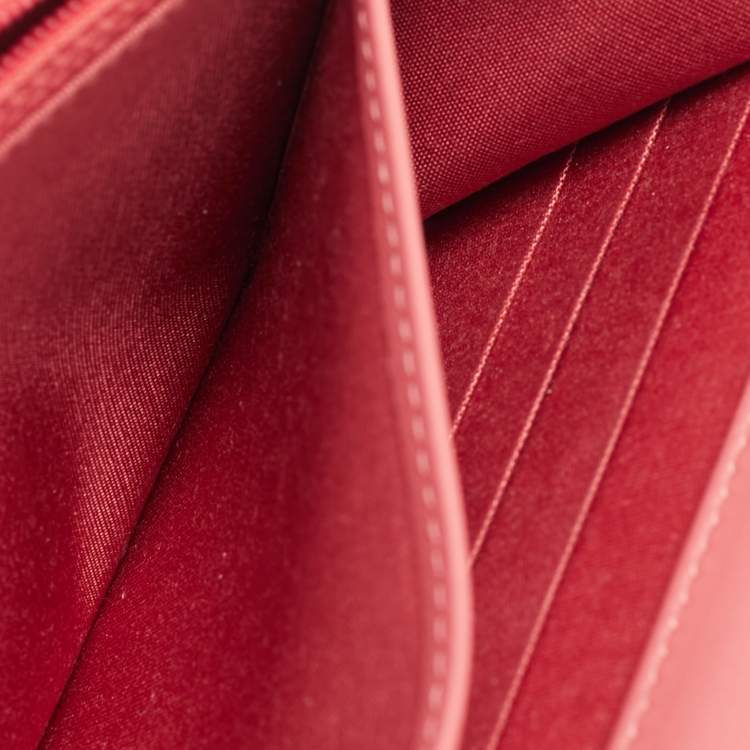 Pre Owned Chanel Trendy CC Pink Quilted Leather Wallet On Chain