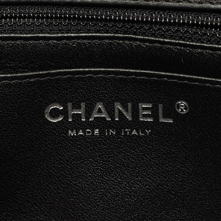 Pre Owned Chanel Classic Single Flap Mini Black/Pink Quilted Patent Leather Bag