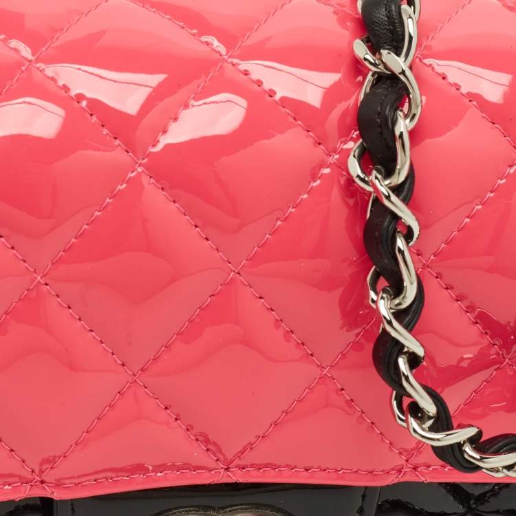 Pre Owned Chanel Classic Single Flap Mini Black/Pink Quilted Patent Leather Bag