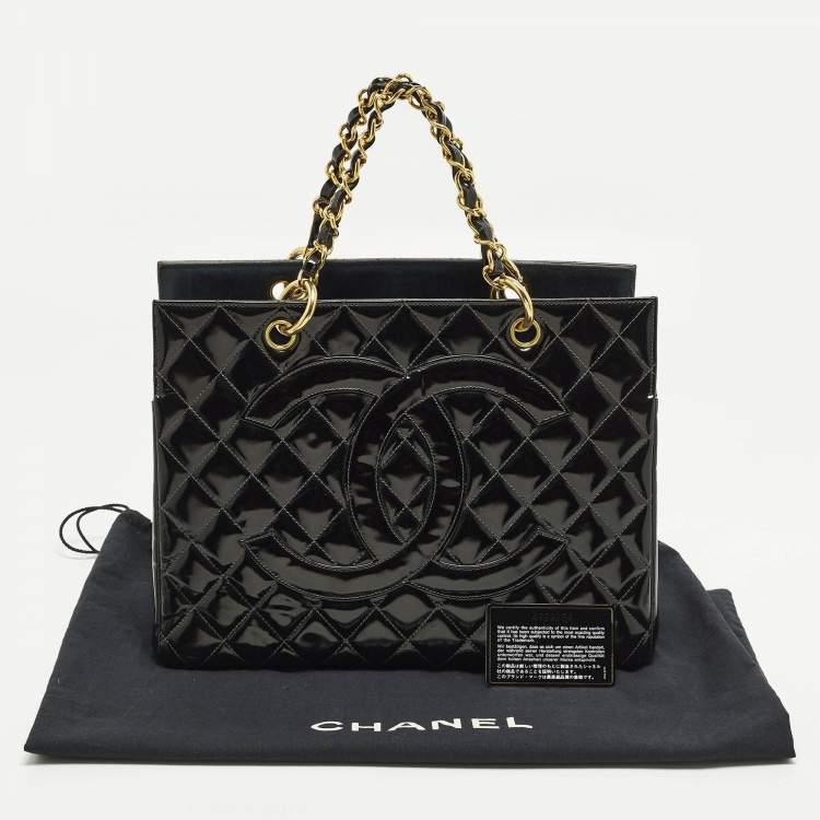 مملوكة مسبقًا Chanel Black Quilted Patent Leather Chain Tote