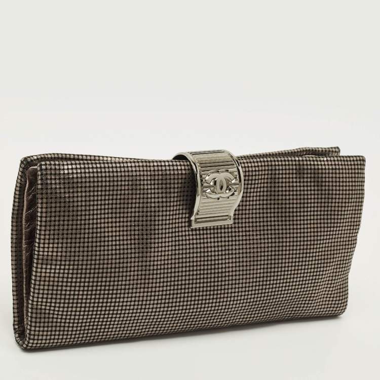 Pre Owned Chanel CC Fold Over Silver Chainmail Leather Clutch