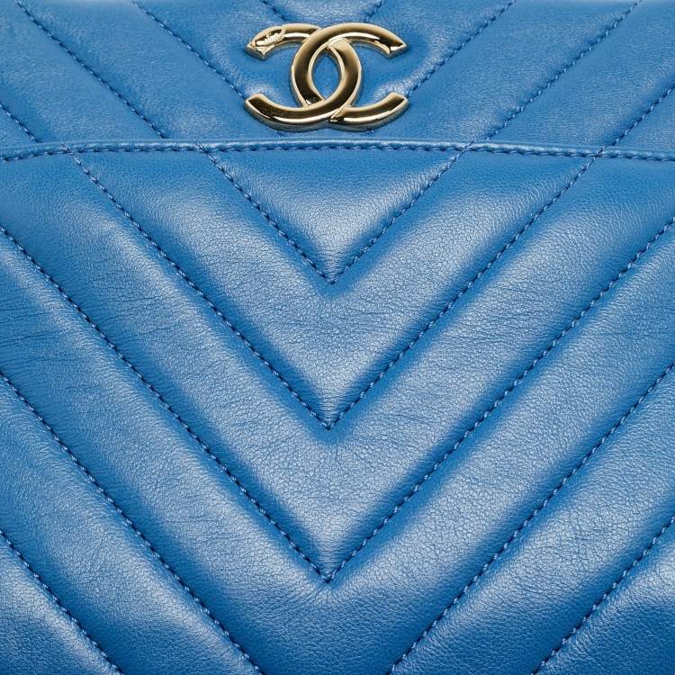 Pre Owned Chanel Trendy CC Medium Blue Chevron Leather Bowling Bag