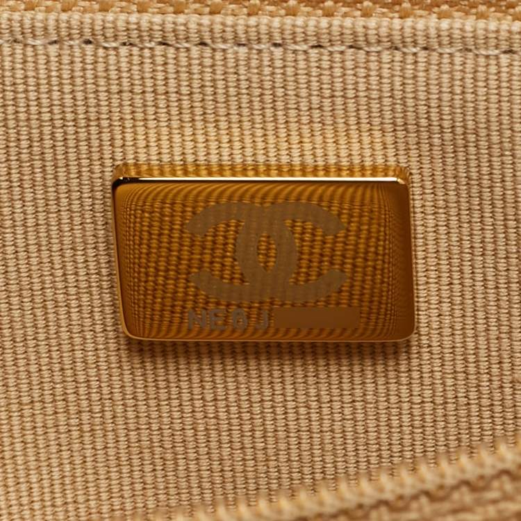 Pre Owned Chanel Trendy CC Beige Quilted Leather Wallet On Chain