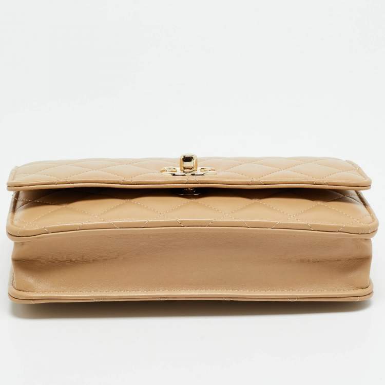 Pre Owned Chanel Trendy CC Beige Quilted Leather Wallet On Chain