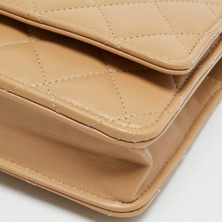 Pre Owned Chanel Trendy CC Beige Quilted Leather Wallet On Chain