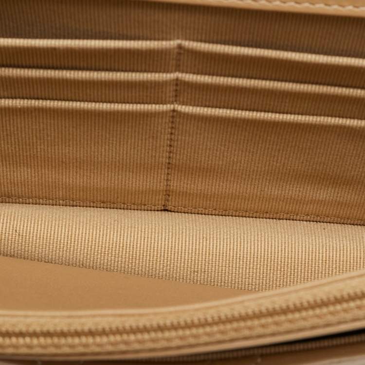 Pre Owned Chanel Trendy CC Beige Quilted Leather Wallet On Chain