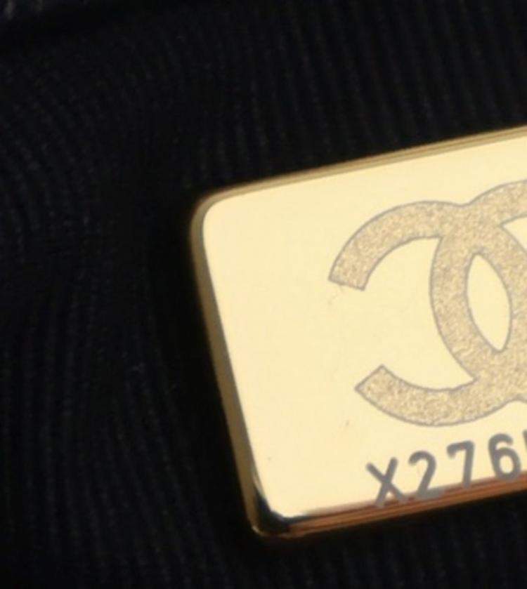 Pre Owned Chanel Black Caviar Hobo Messenger