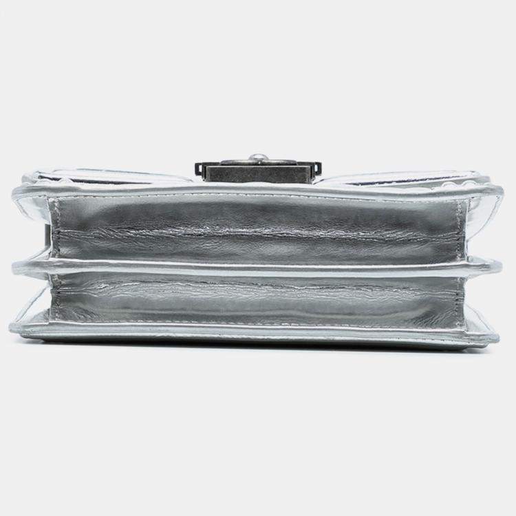 مملوكة مسبقًا Chanel Silver Quilted Metallic Calfskin North South Boy Flap