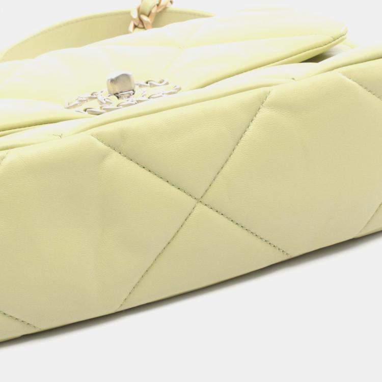 Pre Owned Chanel Boy Chanel Shoulder Bag Leather Green