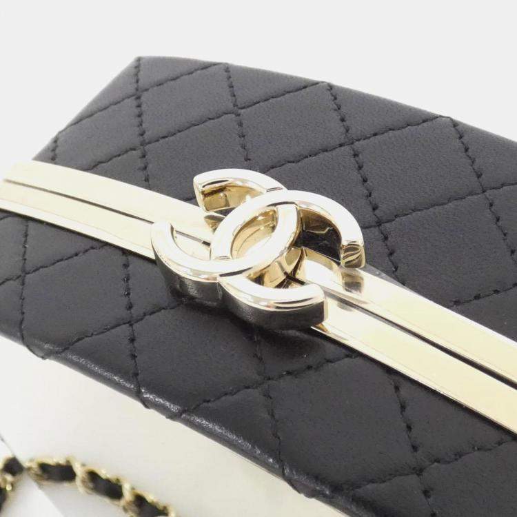 Pre Owned Chanel Beige/Black Lambskin Chain Clutch