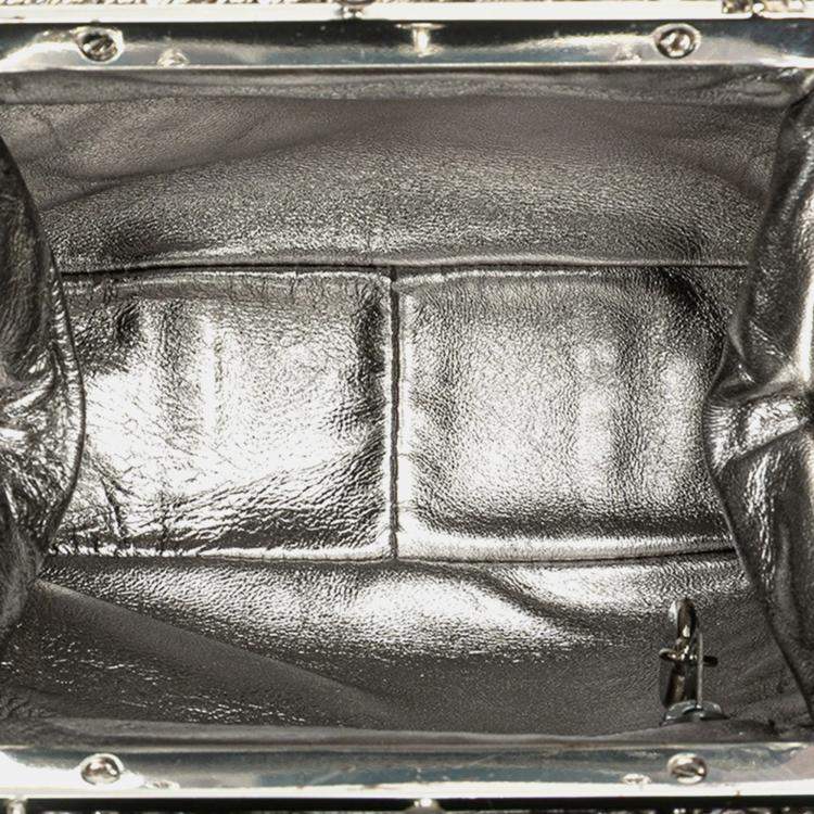 Pre Owned Chanel Matelasse Coco Mark Clasp Chain Shoulder Bag In Silver Lambskin