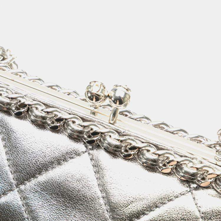 Pre Owned Chanel Matelasse Coco Mark Clasp Chain Shoulder Bag In Silver Lambskin