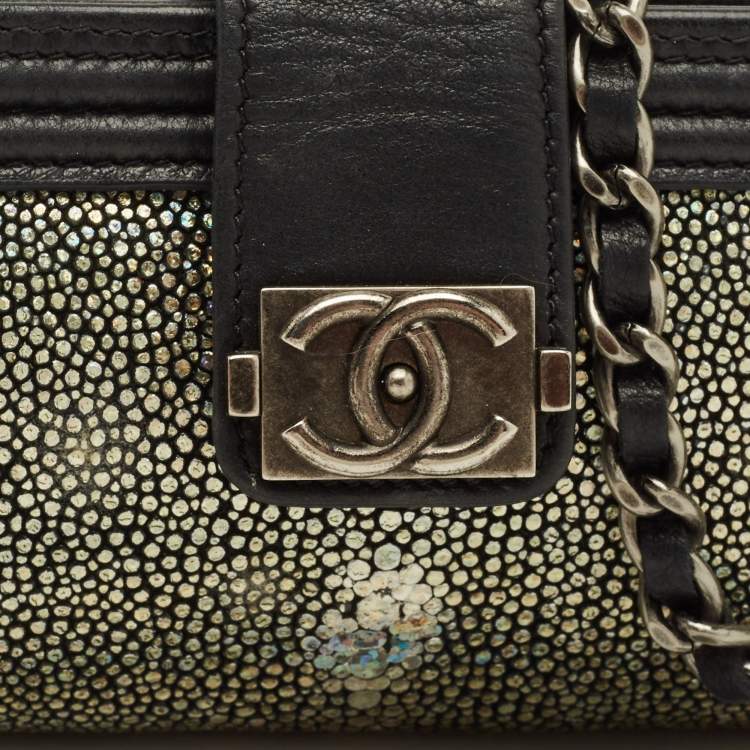 Pre Owned Chanel Boy O-Phone Holder Black/Metallic Stingray and Leather Chain Pouch