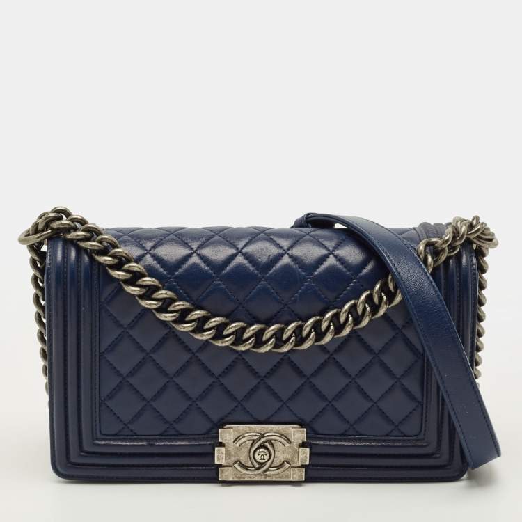 Pre Owned Chanel Boy Medium Dark Blue Quilted Leather Flap Bag