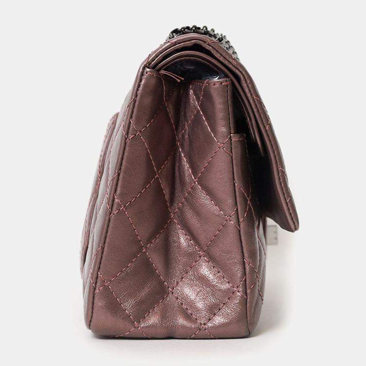 مملوكة مسبقًا Chanel 2008-09 Brown Metallic Aged Calfskin Quilted 2.55 Reissue Shoulder Bag