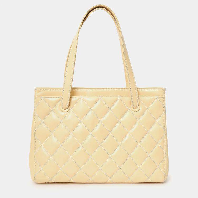 Pre Owned Chanel 2004-05 Beige Leather Wild Stitch Surpique Tote Bag