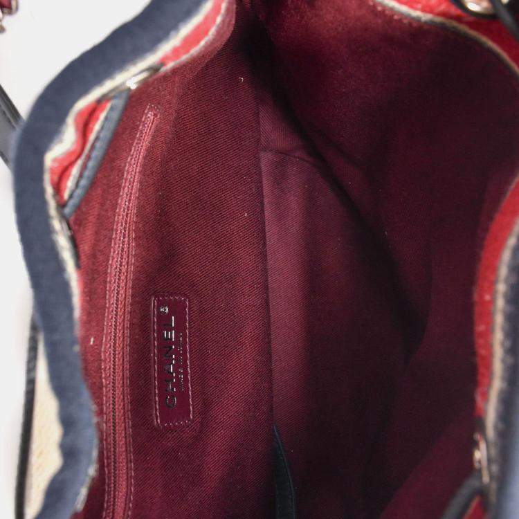 Pre Owned Chanel 2018-19 Beige Cloth Deauville Logo Bucket Shoulder Bag