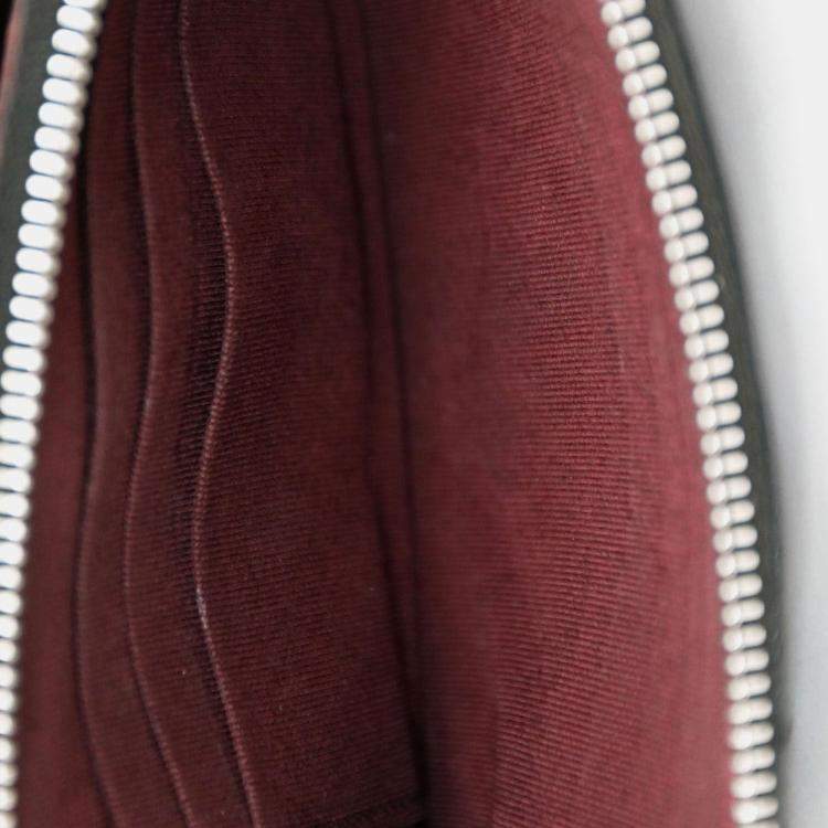 Pre Owned Chanel 2017/18 Black Caviar Chevron Double Zip Wallet On Chain