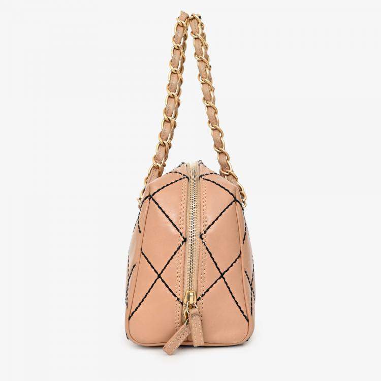 Pre Owned Chanel 2003/2004 Cream Leather Wild Stitch Surpique Bowler Bag